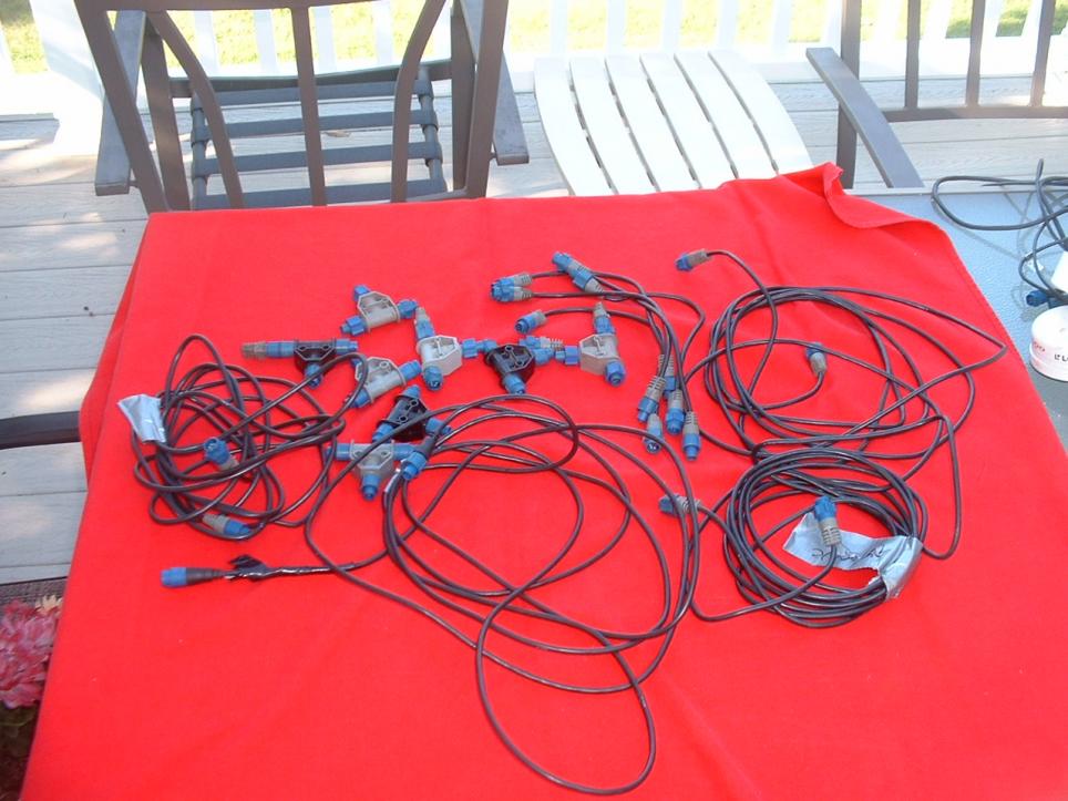 Lowrance LCX-25 (2units) plus cables, connectors, and other parts.  NO GUARANTEES1-dscf0014-jpg