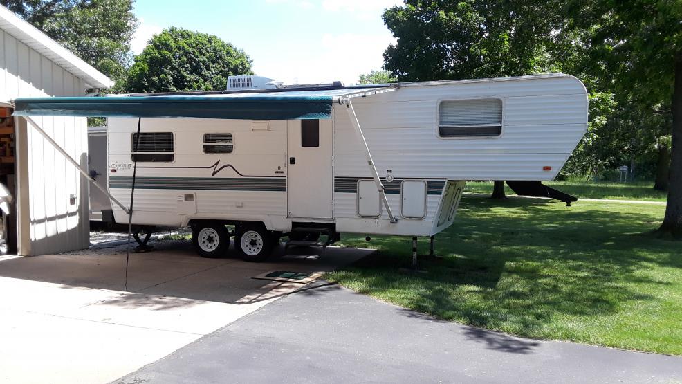 1998 26' 5th wheel set-up for Fishermen Double Tow-20190611_151256-jpg